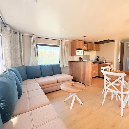 Mobil-home Climatise 6 Pers Avec Piscine, Terrasse Ombragee Et Parking Sainte-Marie-la-Mer